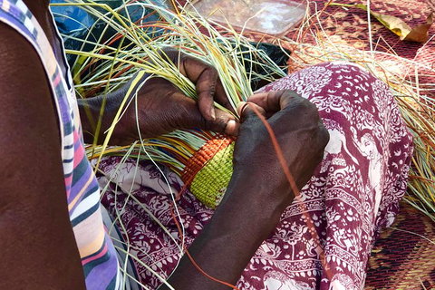 Gay-Wu Woman\'s 5 Day Yolngu Homeland Tour - Darwin Holiday 3
