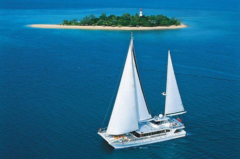 Wavedancer Low Isles Great Barrier Reef Sailing Cruise From Cairns - Darwin Holiday 1