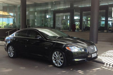 Jaguar Limousine Transfer Cairns Airport To City Or Return - Darwin Holiday 5