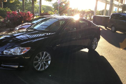 Jaguar Limousine Transfer Cairns Airport To City Or Return - Darwin Holiday 6