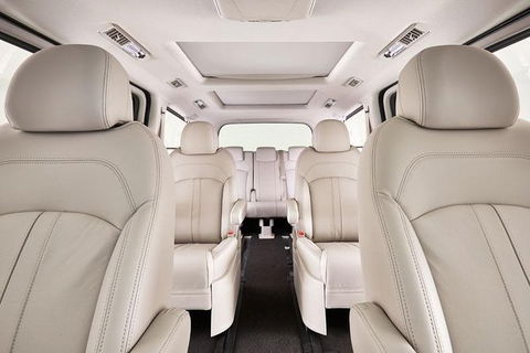 Luxury Van, Private Transfer, Palm Cove - Cairns - Darwin Holiday 1