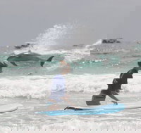 3.5-Hour Ultimate Learn to Surf Adventure