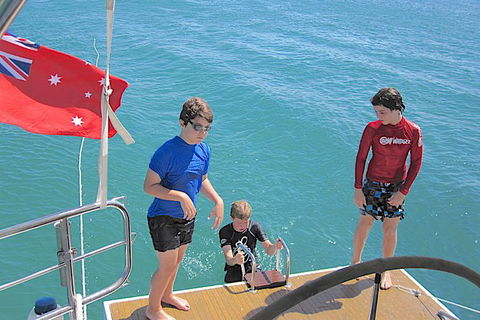Sailing Curlew Escape On Moreton Bay - Darwin Holiday 9