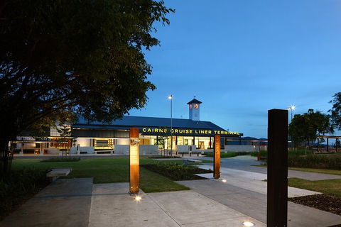 Cairns Airport Private Chater Transfer - Darwin Holiday 5