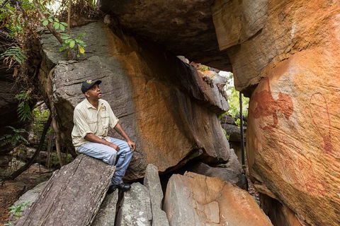 Half Day Aboriginal Rock Art Experience In Queensland - Darwin Holiday 7