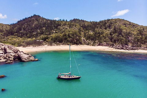 Helicopter And Magnetic Island Sailing - Darwin Holiday 6