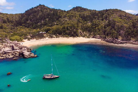 Helicopter And Magnetic Island Sailing - Darwin Holiday 5