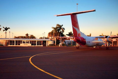 4 Seat SUV Sedan | Sunshine Coast Airport Private Transfer - Darwin Holiday 4