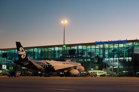 13 Seat Minibus | Brisbane Airport - Sunshine Coast Private Transfer - Darwin Holiday 7
