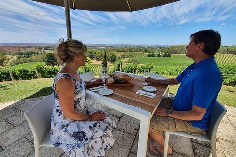 Adelaide Hills Regional / Hahndorf German Village Tour - Darwin Holiday 2