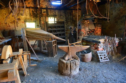 Bungaree & Burra UnEarthed - Darwin Holiday 5