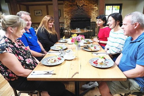 Half-Day Tour In Adelaide Hills, Hahndorf And Mount Lofty - Darwin Holiday 3