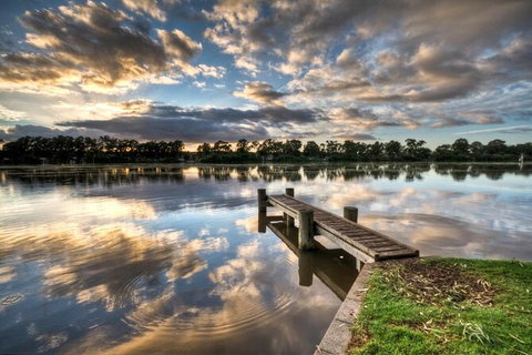 Small-Group River Murray Dark Sky And Sunset Tour With Dinner - Darwin Holiday 5