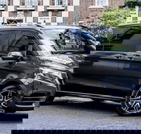 Arrival Private Transfers Adelaide Airport ADL to Adelaide in Luxury Van - Darwin Holiday