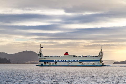 Bruny Island Day Tour, Includes Lunch And Exclusive Lighthouse Tour - Darwin Holiday 9