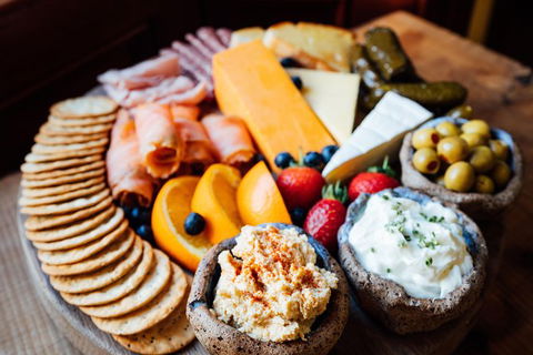 Premium Tour And Lunch Package For 2 - Darwin Holiday 4