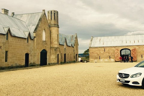 Tasmanian Whisky Distillery Tour - Darwin Holiday 4