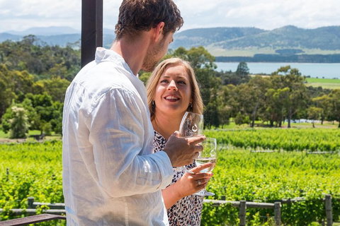 Lazy Sunday Hobart Local Guided Wine Tour: Coal River Valley & Derwernt Valley - Darwin Holiday 4