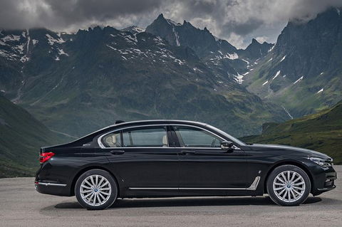 BMW Car Melbourne Airport To CBD - Darwin Holiday 5