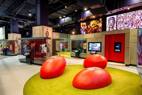 Ultimate Sports Lovers Bus Tour Of Melbourne - Darwin Holiday 1