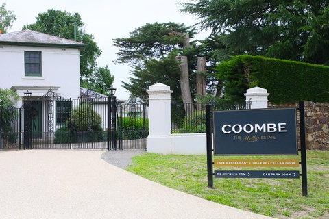 Yarra Valley Premium Tour Lunch And Sparkling And Oyster Match At Coombe Estate - Darwin Holiday 2