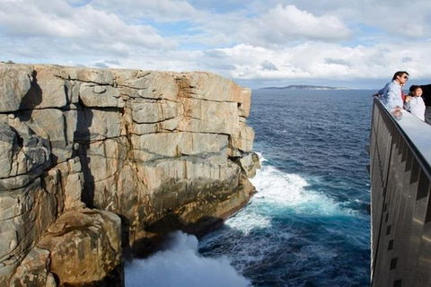 Discover Torndirrup National Park: The Gap & Natural Wonders Tour - Darwin Holiday 2