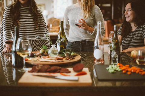 Full-Day Gourmet Wine Tour With Pick Up And Lunch - Darwin Holiday 3