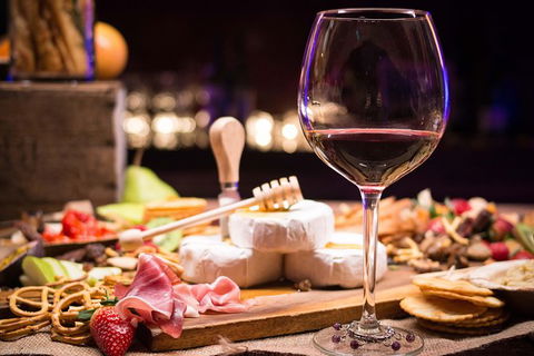 Full-Day Gourmet Wine Tour With Pick Up And Lunch - Darwin Holiday 0