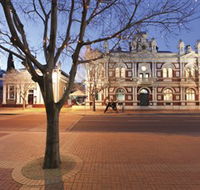 Albury Art Gallery - Darwin Holiday