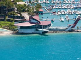 Hamilton Island Yacht Club - Darwin Holiday 0