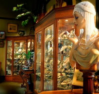 Gray Reid Gallery - Darwin Holiday