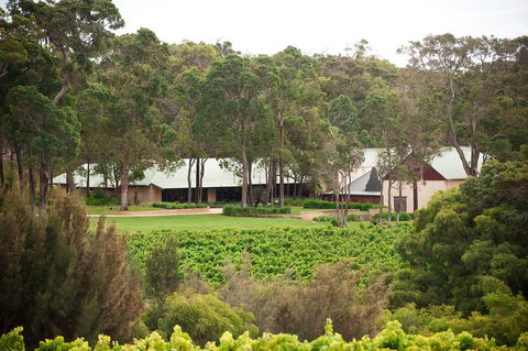Clairault & Streicker Wines - Darwin Holiday 4