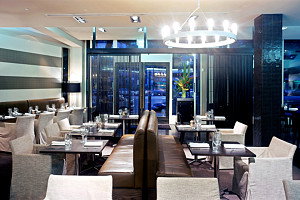 Dish - Darwin Holiday 0