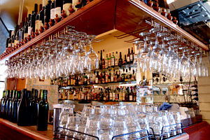 Don Dinnos - Darwin Holiday 0