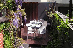 Koots - Darwin Holiday 0