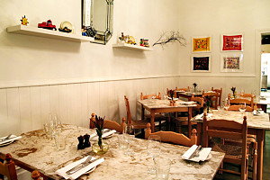 Maris - Darwin Holiday 0