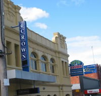 Crown Hotel Lilydale - Darwin Holiday