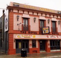 The Dog  Duck Ale House - Darwin Holiday