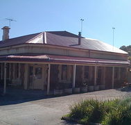 Old Bush Inn - Darwin Holiday