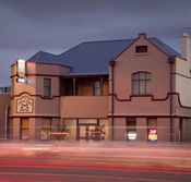 Cross Keys Hotel - Darwin Holiday