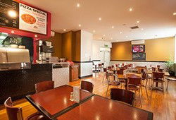 Gladstone Hotel - Darwin Holiday 1