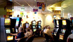 Midway Tavern - Darwin Holiday 3