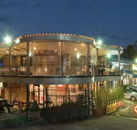 Castle Hill Tavern - Darwin Holiday