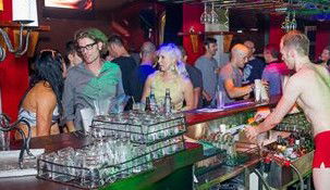 The Wickham - Darwin Holiday 0