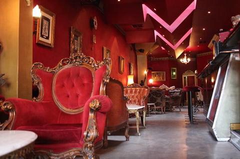 Polly Bar - Darwin Holiday 1