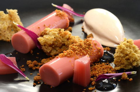 Room81 - Lounge Bar Dining - Darwin Holiday 5