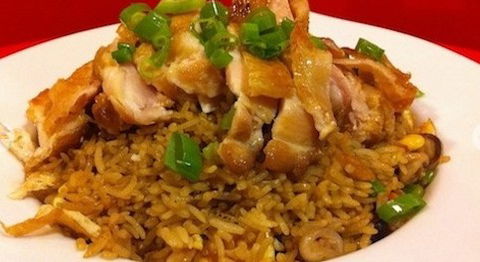 Red & White Cafe Restuarant - Darwin Holiday 0