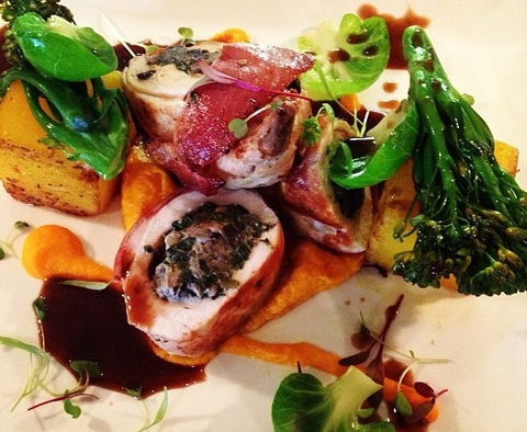 The London Club - Darwin Holiday 1