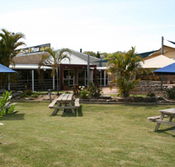 Moonee Beach Tavern - Darwin Holiday