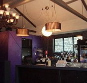 White Charlie - Restaurant Bar  Lounge - Darwin Holiday